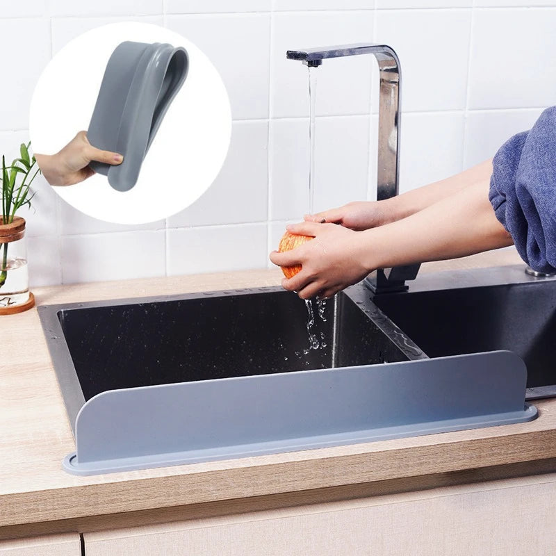 Silicone Sink Splash Guard With Suction – Flexible Water Splash Stopper for Kitchen & Bathroom Faucets, Countertops & Cleaning Protection (Random Color)