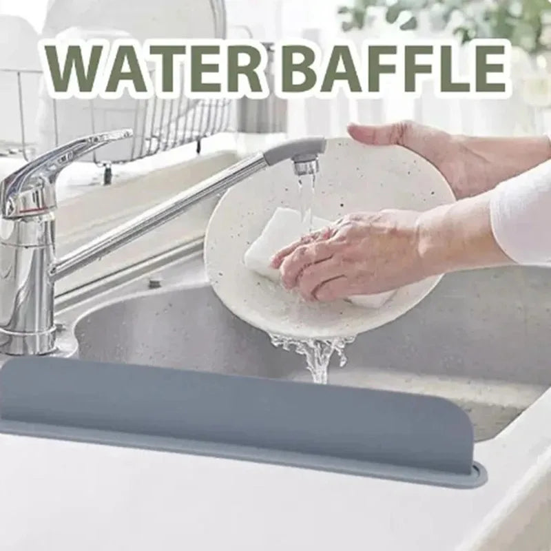 Silicone Sink Splash Guard With Suction – Flexible Water Splash Stopper for Kitchen & Bathroom Faucets, Countertops & Cleaning Protection (Random Color)