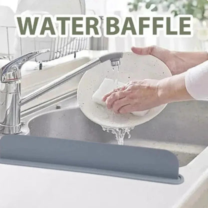 Silicone Sink Splash Guard With Suction – Flexible Water Splash Stopper for Kitchen & Bathroom Faucets, Countertops & Cleaning Protection (Random Color)